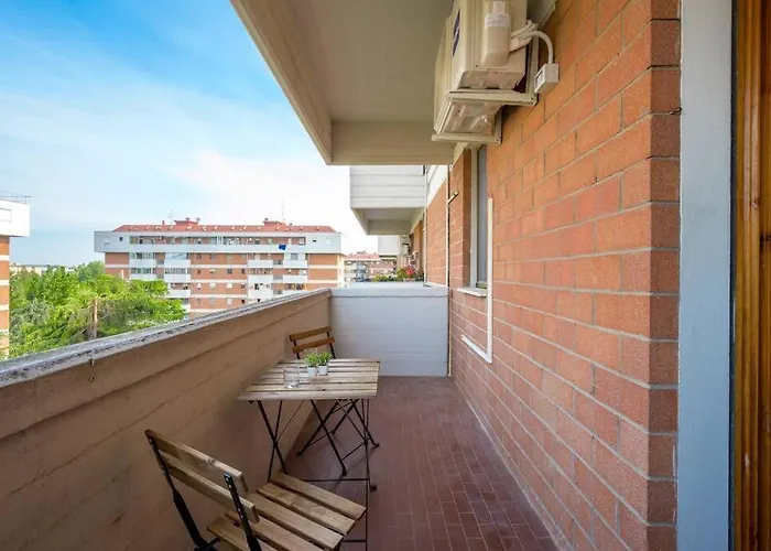 Modena's Roof-top - Ferrari Museum & Maserati شقة *
